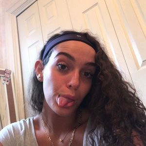 Meet your Posher, Natalie